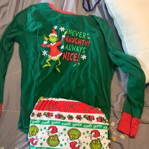 Grinch Xmas pajama set